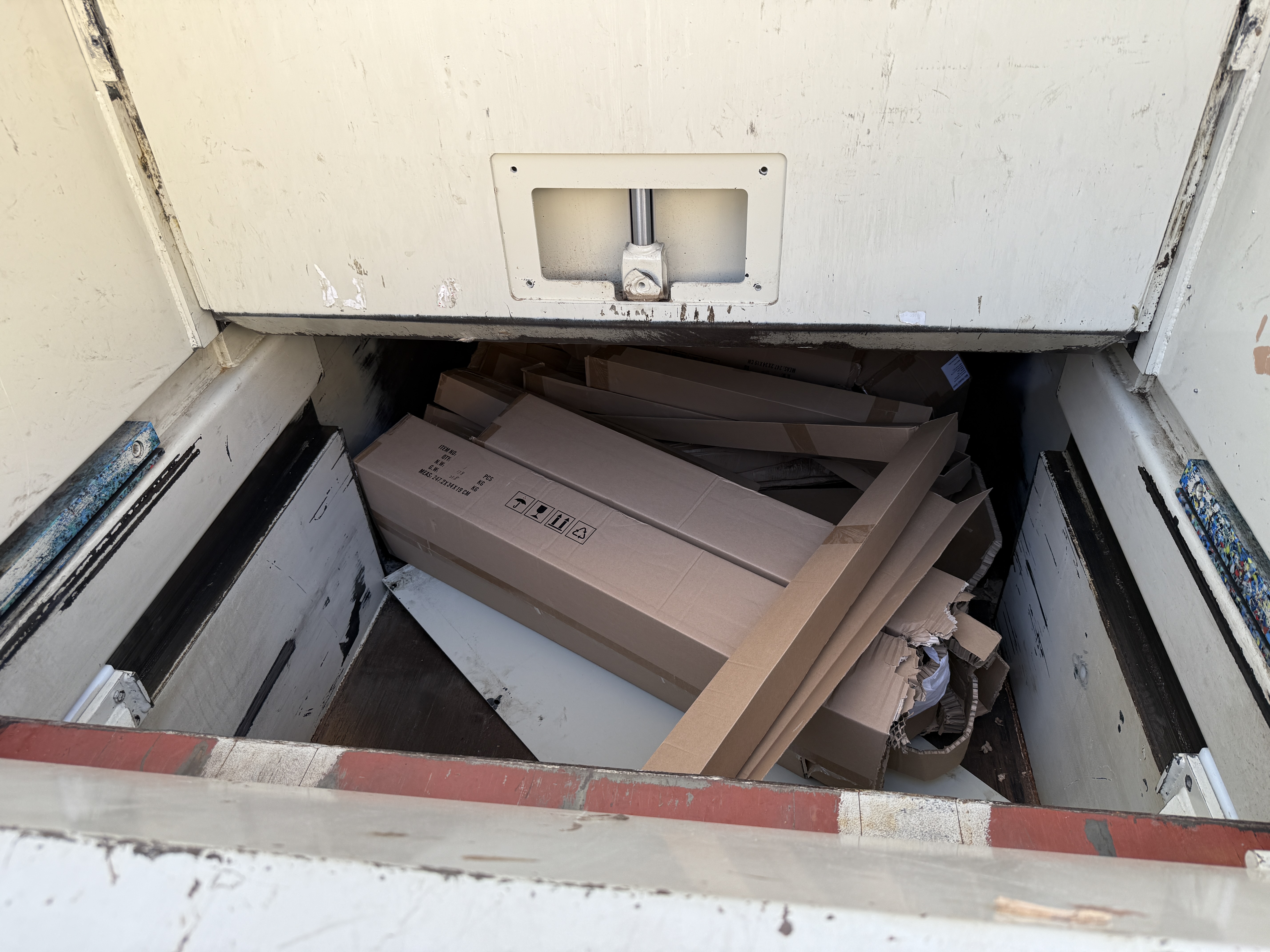 Bild Presscontainer Innenraum